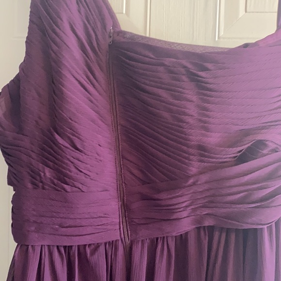 Evening gown worn once - Picture 4 of 5